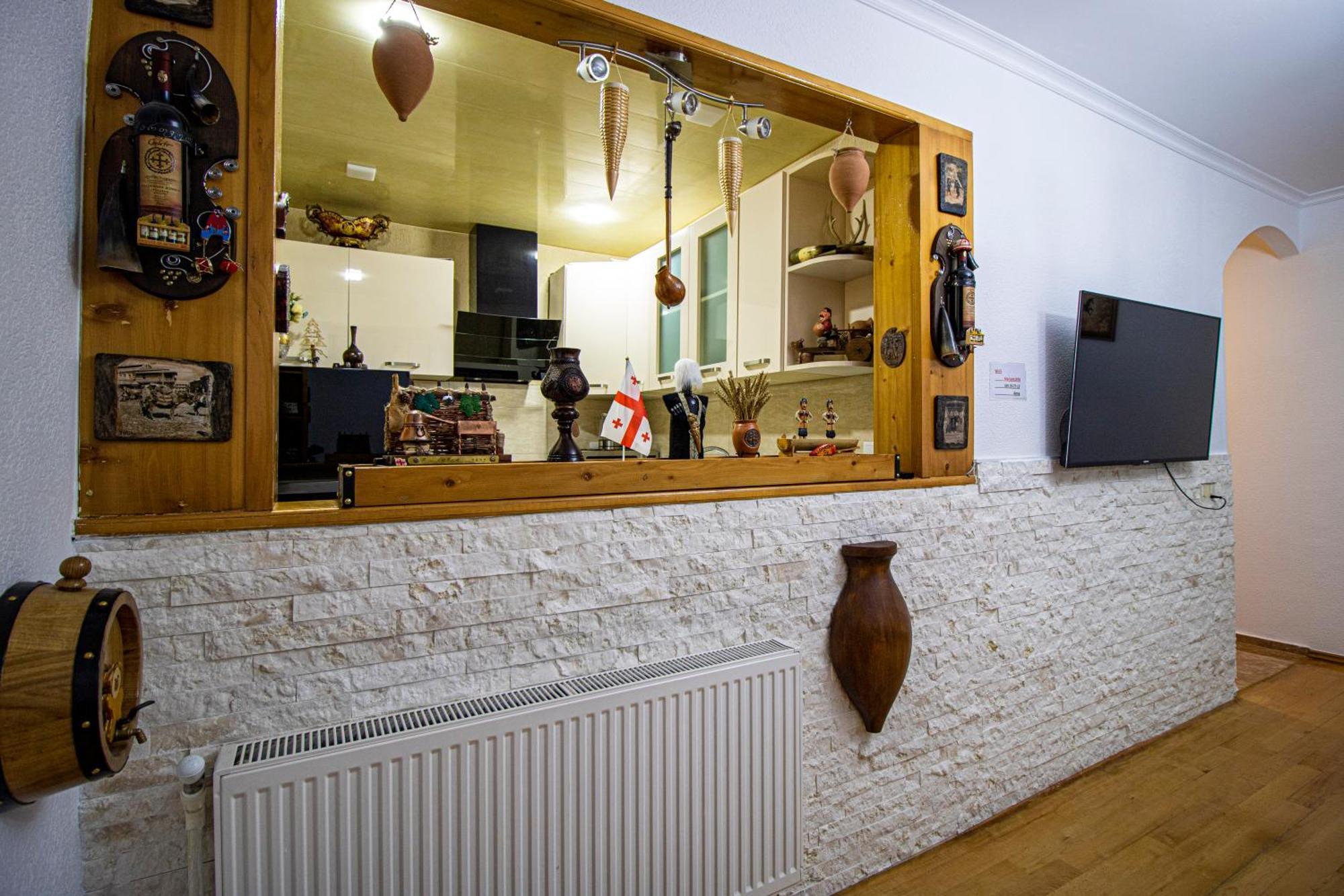 Cozy Apartment On Kostava Tbilisi Buitenkant foto